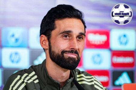 ألفارو أربيلوا مدرب ريال مدريد يدعم فينيسيوس جونيور في مؤتمر صحفي