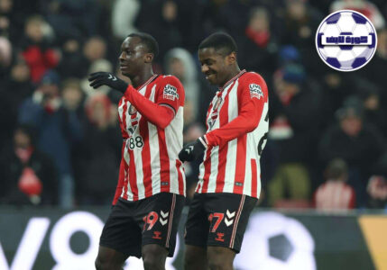 تشكيلة فريقي سندرلاند وبرايتون قبل مباراتهما في الدوري الإنجليزي الممتاز على ملعب الضوء.